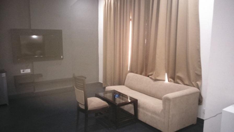 Veena Regency Hotell Chās Eksteriør bilde